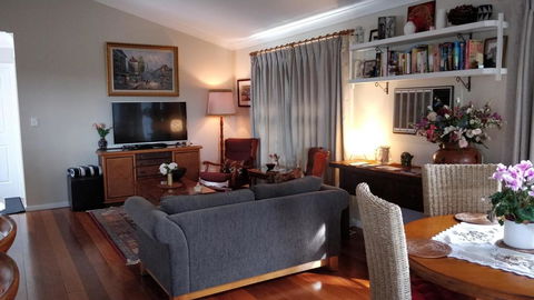 Laurel House - Accommodation Yamba 0