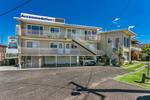 Leisure-Lee Holiday Apartments - Accommodation Yamba 0