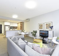 Luxury 1 bedroom  1 study with 1 parking - Accommodation Yamba