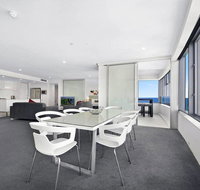 Luxury 3 Bedroom in heart of Surfers Paradise - Accommodation Yamba
