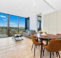 Luxury and Right next to the Central station  Shopping Center - Accommodation Yamba