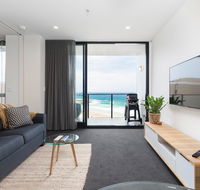 Luxury Beachfront Apartment In Newcastle - Accommodation Yamba