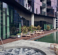 Luxury CBD - Pool Gym and Spa - Accommodation Yamba