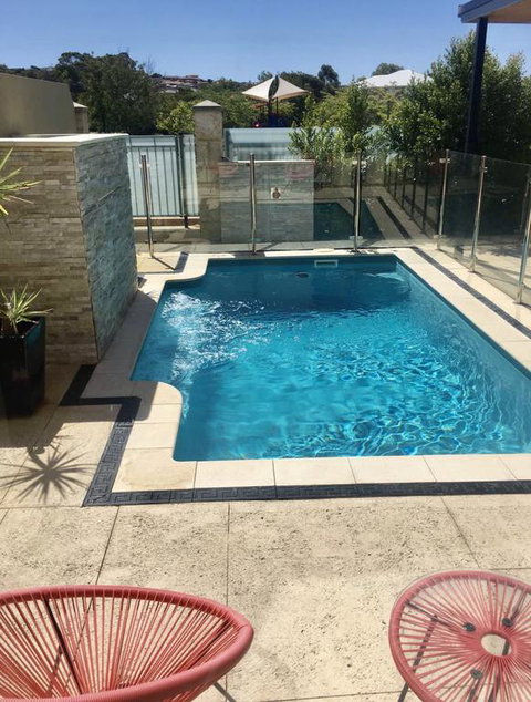 LUXURY VILLA W POOL & SPAS - Accommodation Yamba 3
