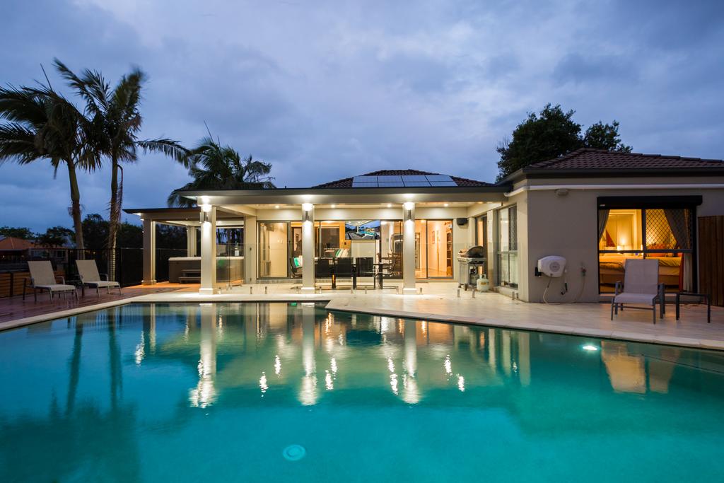 Burleigh Waters QLD Accommodation Yamba