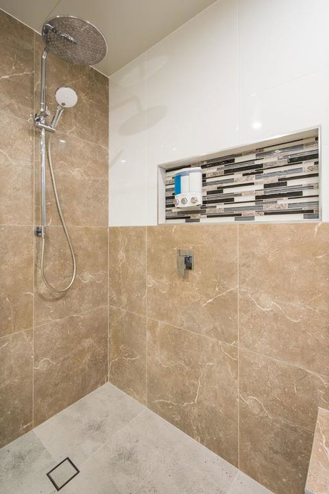 Luxury Waterfront Home - Accommodation Yamba 3