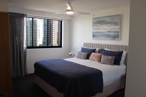 Main Beach Apartment At The Meriton - Accommodation Yamba 1