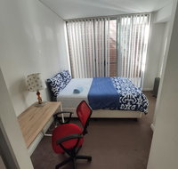 Mascot Clean Bedroom - Accommodation Yamba