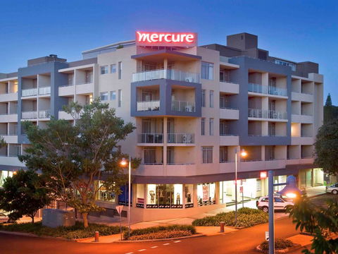 Mercure Centro Port Macquarie - Accommodation Yamba 0