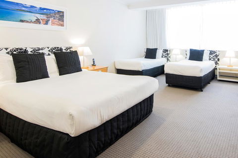 Mercure Charlestown - Accommodation Yamba 1