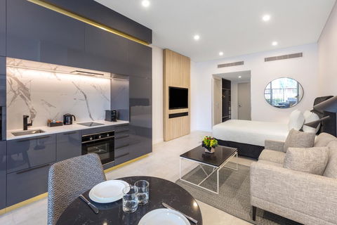 Meriton Suites Broadbeach - Accommodation Yamba 2