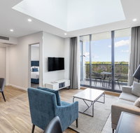 Meriton Suites Coward Street Mascot - Accommodation Yamba