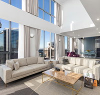 Meriton Suites Pitt Street - Accommodation Yamba