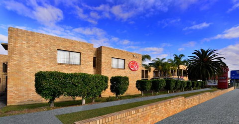 Metro Inn Ryde - Accommodation Yamba 2