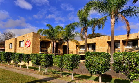 Metro Inn Ryde - Accommodation Yamba 0