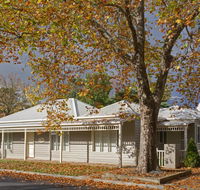 Mews Cottages - Accommodation Yamba