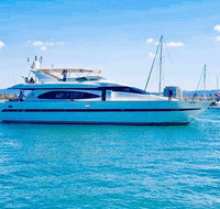 Million dollar Luxury 90ft yacht in Gold Coast - Accommodation Yamba