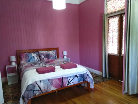 Minto Colonial Accommodation - Accommodation Yamba 2