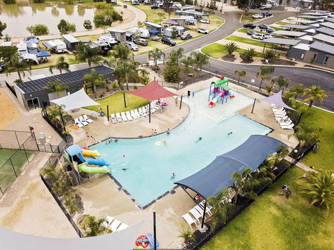 Moama Waters - Accommodation Yamba 2