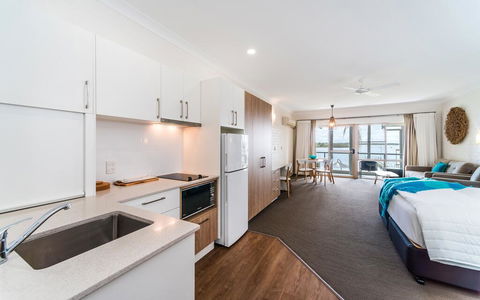 Moby Dick Waterfront Resort Motel - Accommodation Yamba 3