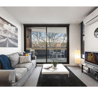 Modern 2 bed apartment in trendy Collingwood - Accommodation Yamba