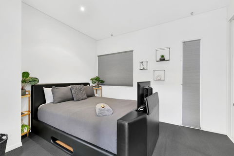 Modern Brisbane City Penthouse - Accommodation Yamba 2