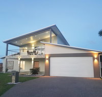 Modern Luxury Ocean Views - Accommodation Yamba