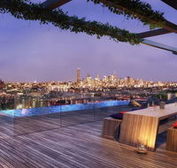 Modern carefree living style APT in ToowongView - Accommodation Yamba
