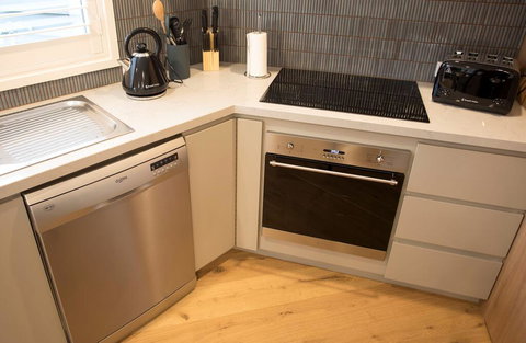 MONREPOS - Accommodation Yamba 1