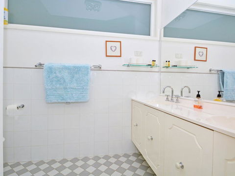 Morisset Memories - Accommodation Yamba 0