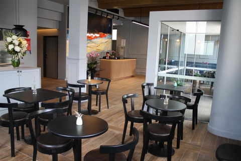 Mrs Banks Hotel - Accommodation Yamba 2