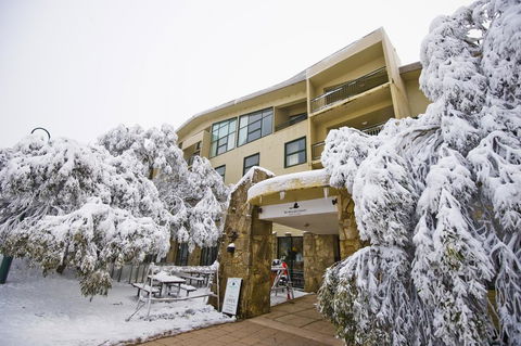 Mt Buller Chalet Hotel & Suites - Accommodation Yamba 0
