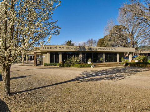 Myrtleford Motel On Alpine - Accommodation Yamba 0