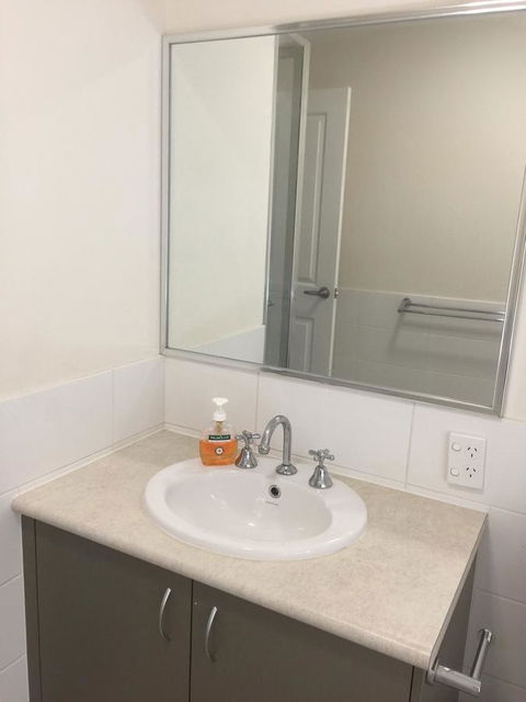Holiday Home Near Perth City / Airport / Stadium / Casino - Accommodation Yamba 11