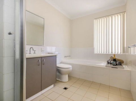Holiday Home Near Perth City / Airport / Stadium / Casino - Accommodation Yamba 13