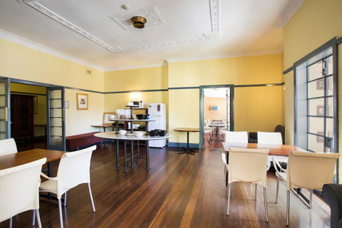 Captain Stirling Hotel - Accommodation Yamba 13