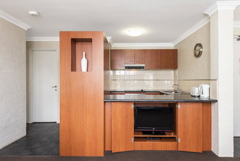 Subiaco Village 20 - Accommodation Yamba 6