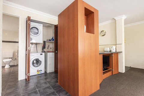 Subiaco Village 20 - Accommodation Yamba 10