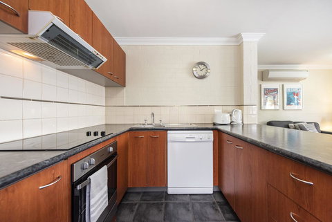 Subiaco Village 20 - Accommodation Yamba 8