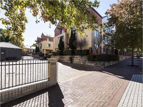 Subiaco Village 20 - Accommodation Yamba 19