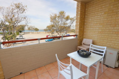 Hillarys Marina Apartment - Accommodation Yamba 11