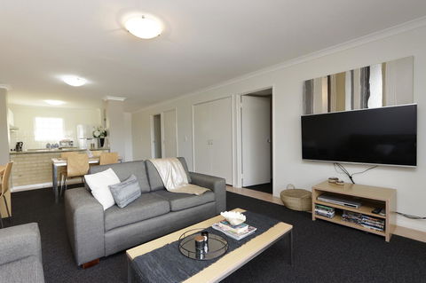 Hillarys Marina Apartment - Accommodation Yamba 4