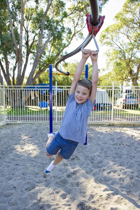 Discovery Parks - Woodman Point - Accommodation Yamba 33