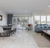 Cottesloe Beach House II - Accommodation Yamba