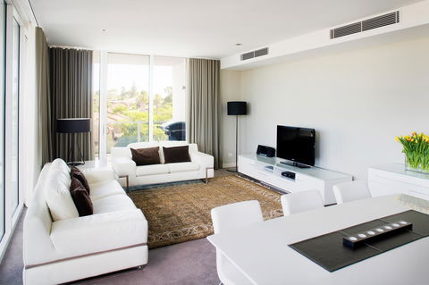 Claremont Quarter Luxury Apartment - Accommodation Yamba 3