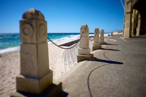 Cottesloe Artist's Beach Retreat - Accommodation Yamba 24