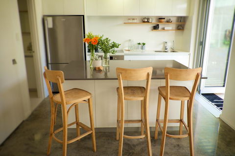 Cottesloe Artist's Beach Retreat - Accommodation Yamba 30