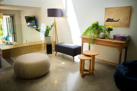 Cottesloe Artist's Beach Retreat - Accommodation Yamba 17