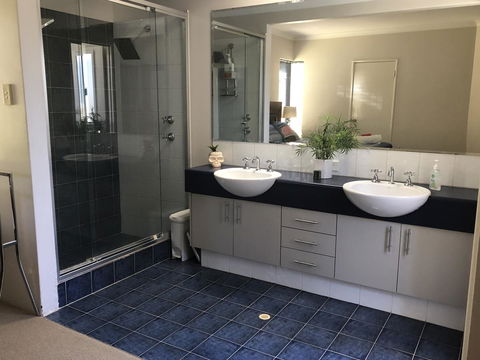 BeachHideaway@Scarborough - Accommodation Yamba 6