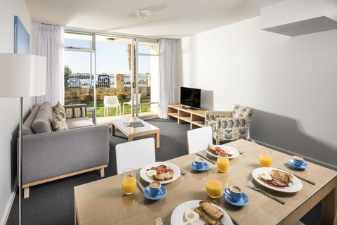 Be. Fremantle - Accommodation Yamba 6
